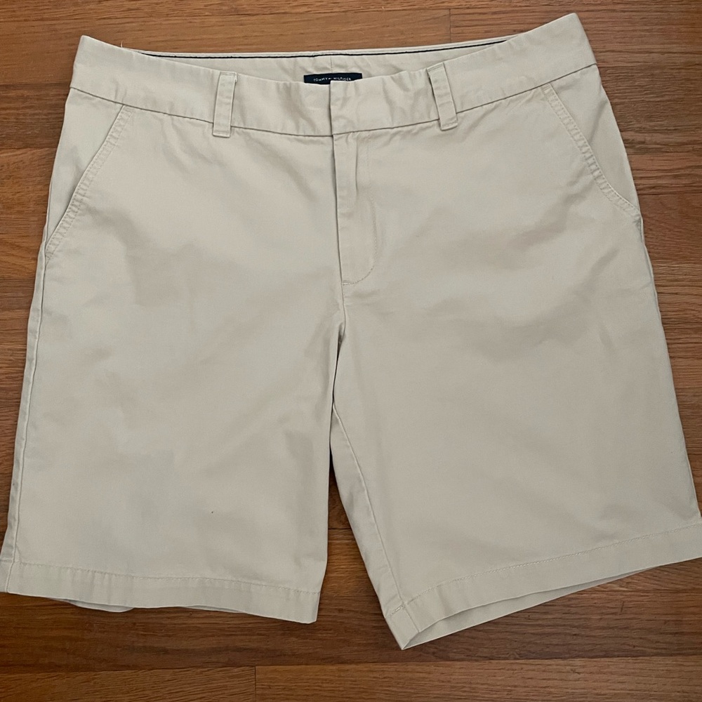 Tommy Hilfiger Women’s Khaki Shorts - Picture 3 of 6